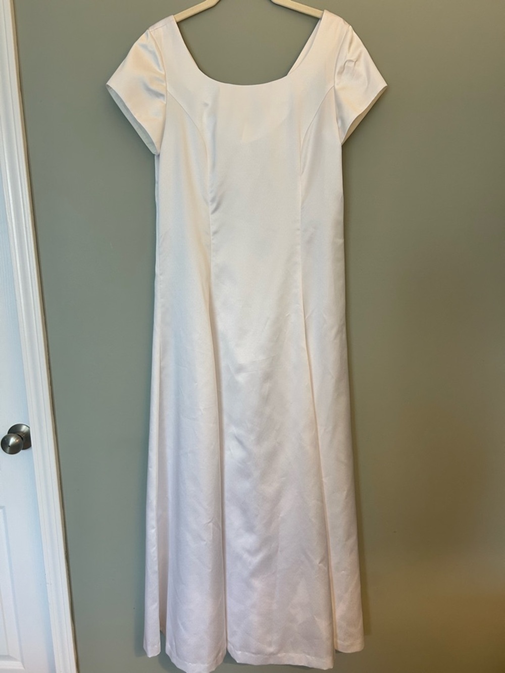 Vintage 80’s White Satin Women’s Gown Homemade Scoop-Neck Full A-Line Skirt